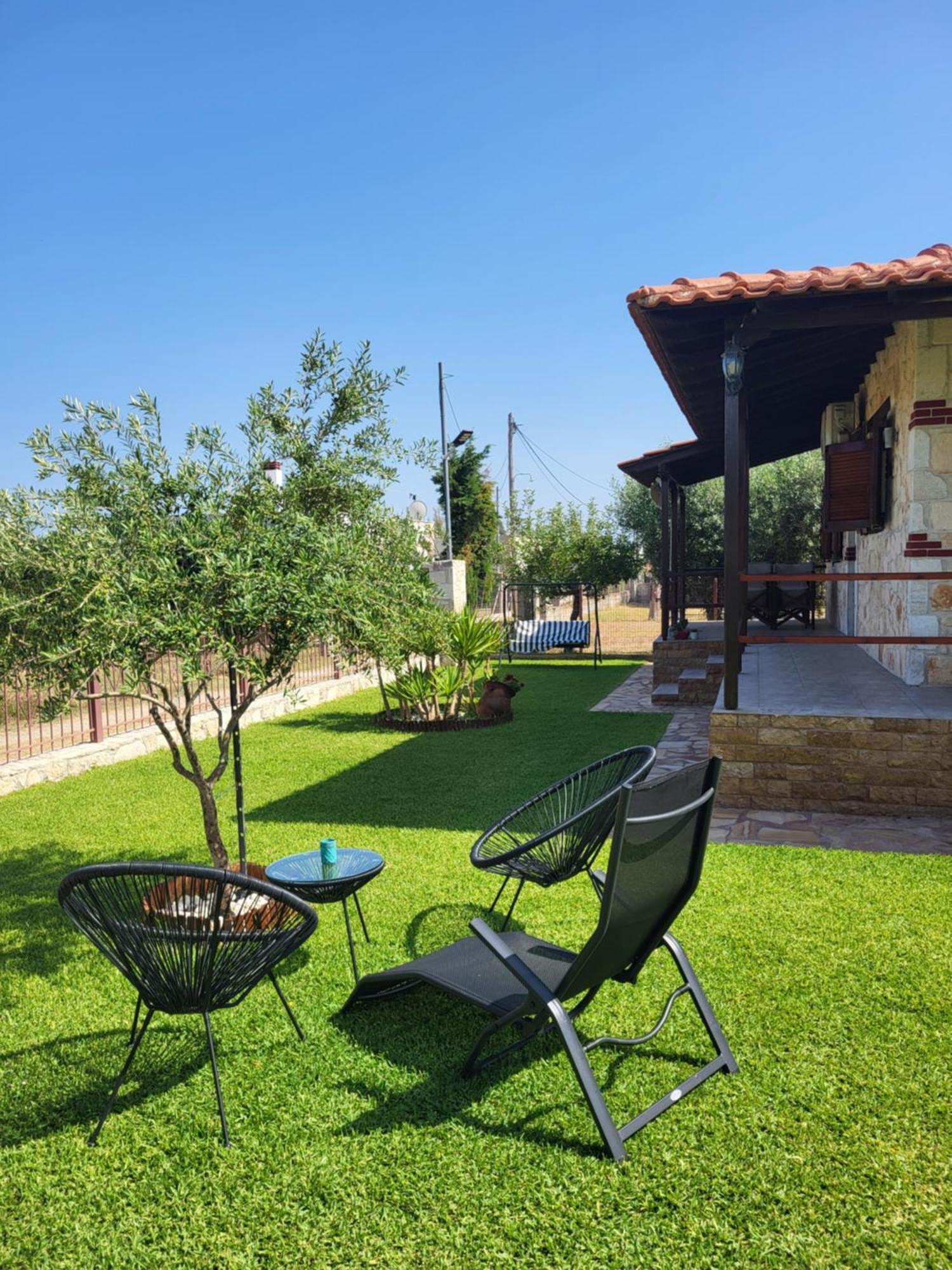 Villa Trifon By Rentalspro Services -Nea Potidea Halkidiki Eksteriør billede