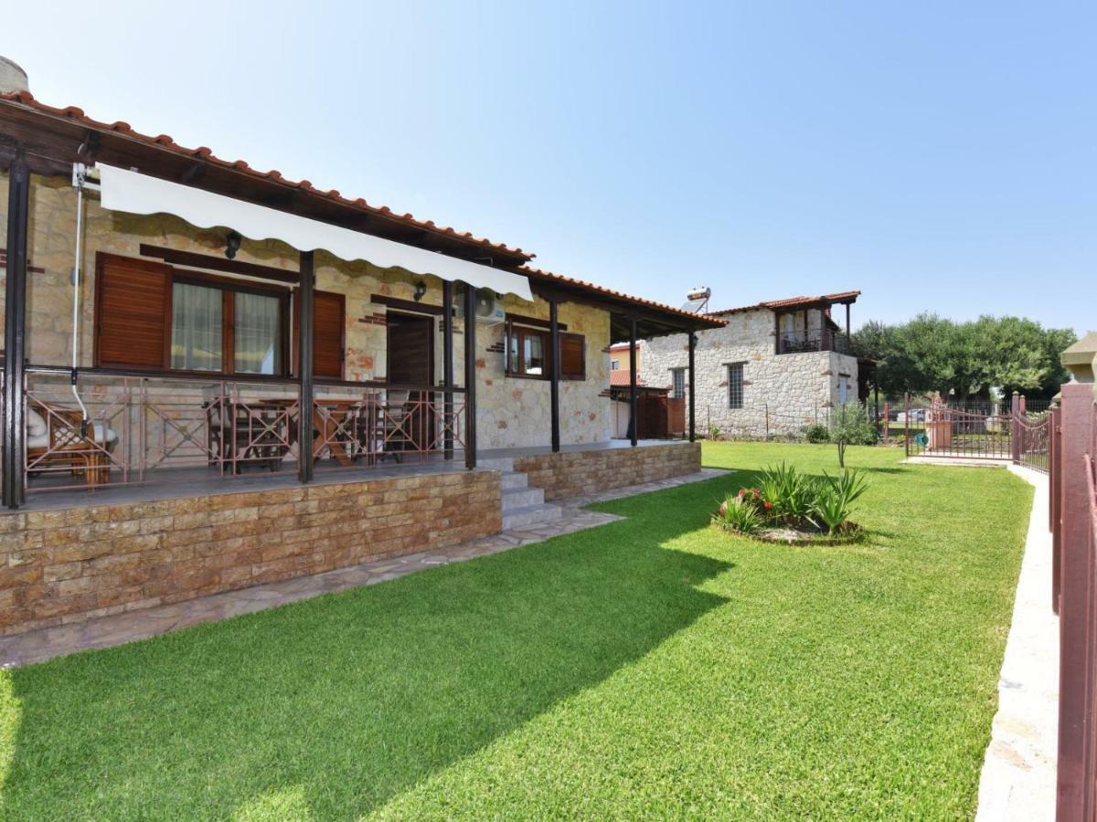 Villa Trifon By Rentalspro Services -Nea Potidea Halkidiki Eksteriør billede